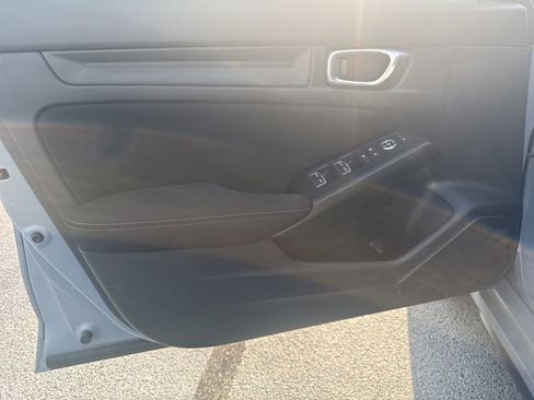 Used 2024 Honda Civic Sport image 10