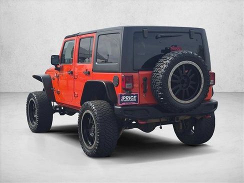 Used 2015 Jeep Wrangler Unlimited Rubicon AWD/4WD image 8