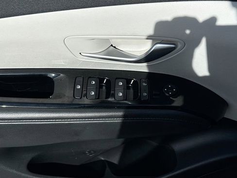Certified 2022 Hyundai Tucson SEL w/ Convenience + Premium Package FWD image 17