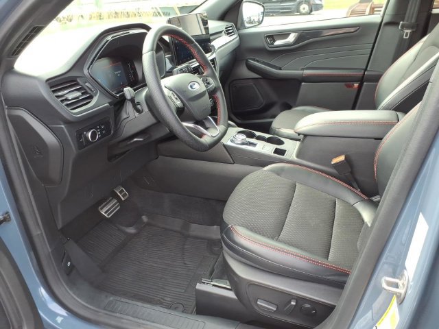 Used 2023 Ford Escape ST-Line w/ Tech Pack #1 AWD/4WD image 15