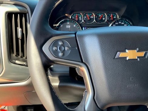 Used 2019 Chevrolet Silverado 1500 LT w/ Texas Edition AWD/4WD image 22