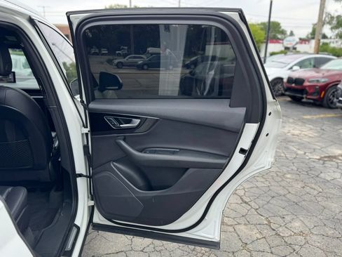 Used 2017 Audi Q7 2.0T Premium Plus w/ Premium Plus Package AWD/4WD image 41