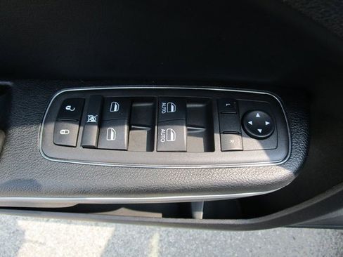 Used 2022 Dodge Charger SXT w/ Leather Interior Group image 24