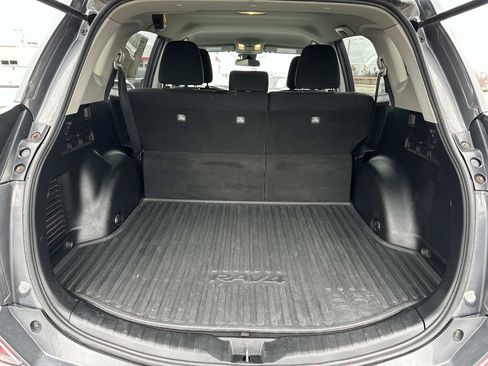 Used 2018 Toyota RAV4 LE w/ All Weather Liner Package image 10
