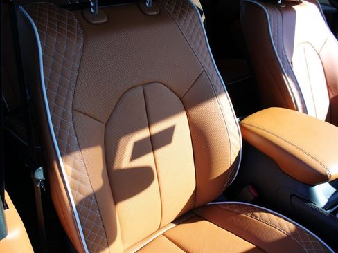 New 2026 Chrysler Pacifica Pinnacle image 29