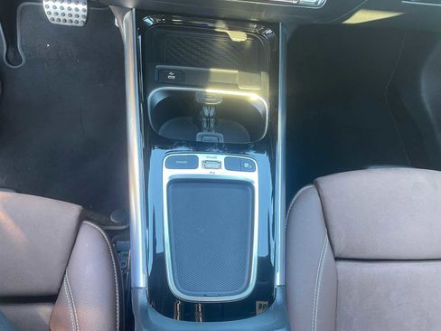 Certified 2025 Mercedes-Benz GLA 250 image 21