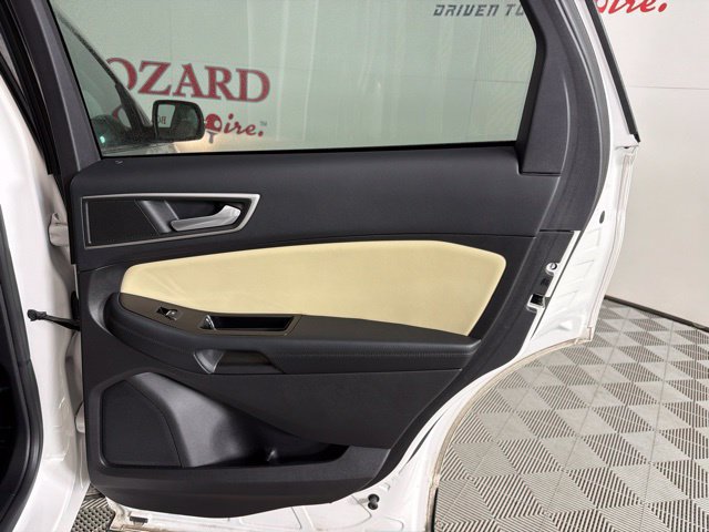 Certified 2017 Ford Edge SEL w/ Equipment Group 201A FWD image 40