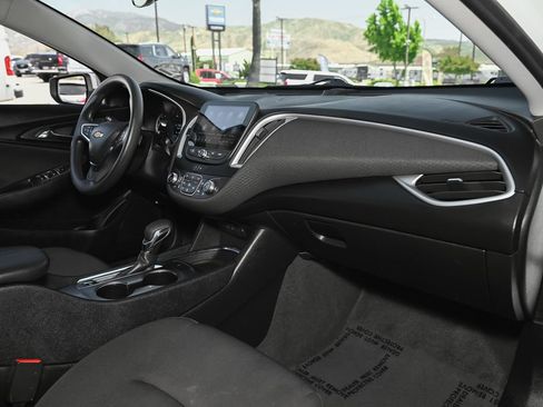 Used 2023 Chevrolet Malibu LT FWD image 43
