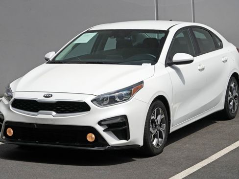 Used 2021 Kia Forte LXS FWD image 39