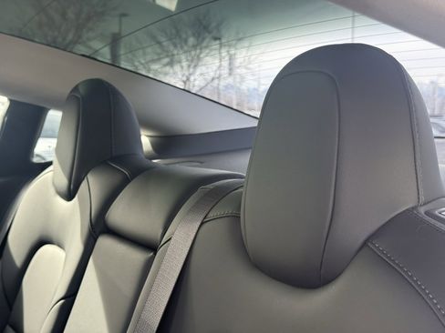 Used 2018 Tesla Model 3 Long Range image 22