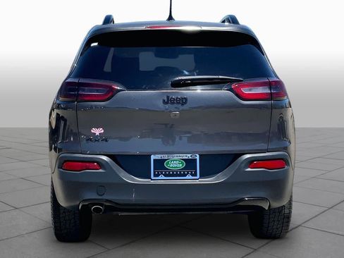Used 2016 Jeep Cherokee Sport AWD/4WD image 5
