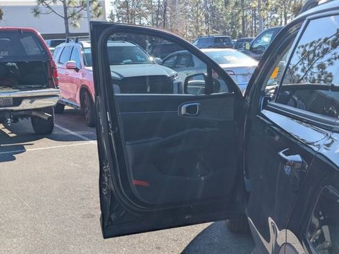 Used 2023 Kia Sorento X-Line EX image 21