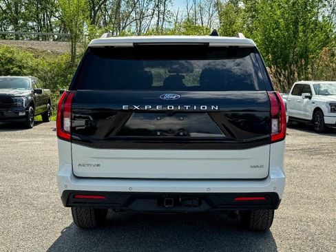 Used 2025 Ford Expedition Max Active AWD/4WD image 4