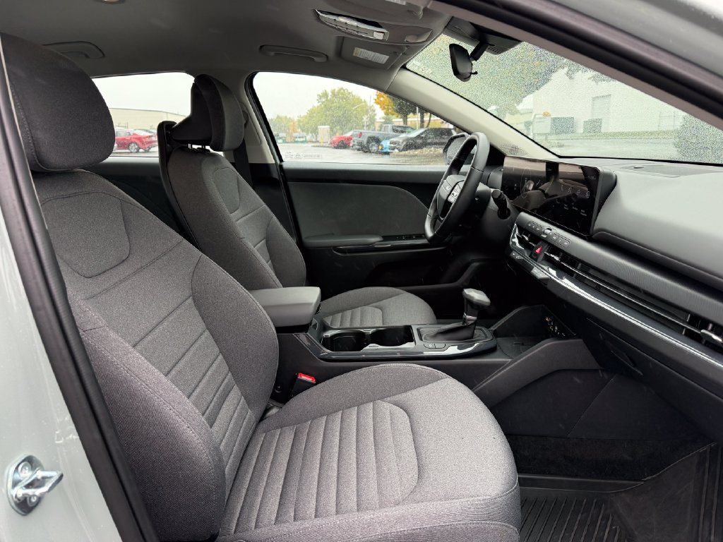 Certified 2025 Kia K4 EX FWD image 12