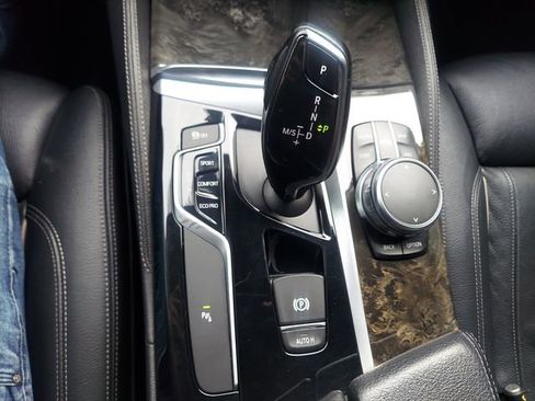 Used 2018 BMW 540i xDrive AWD/4WD image 22