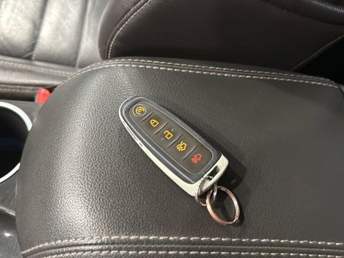 Used 2015 Ford Escape Titanium AWD/4WD image 31