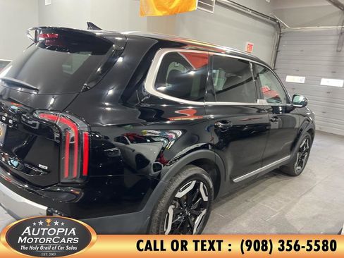 Used 2023 Kia Telluride EX image 7