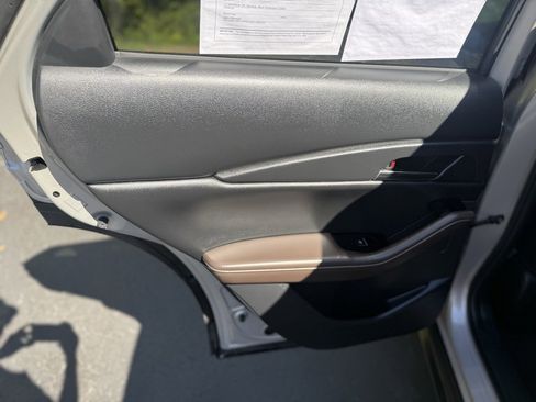 Used 2023 MAZDA CX-30 AWD 2.5 S w/ Premium Package image 15