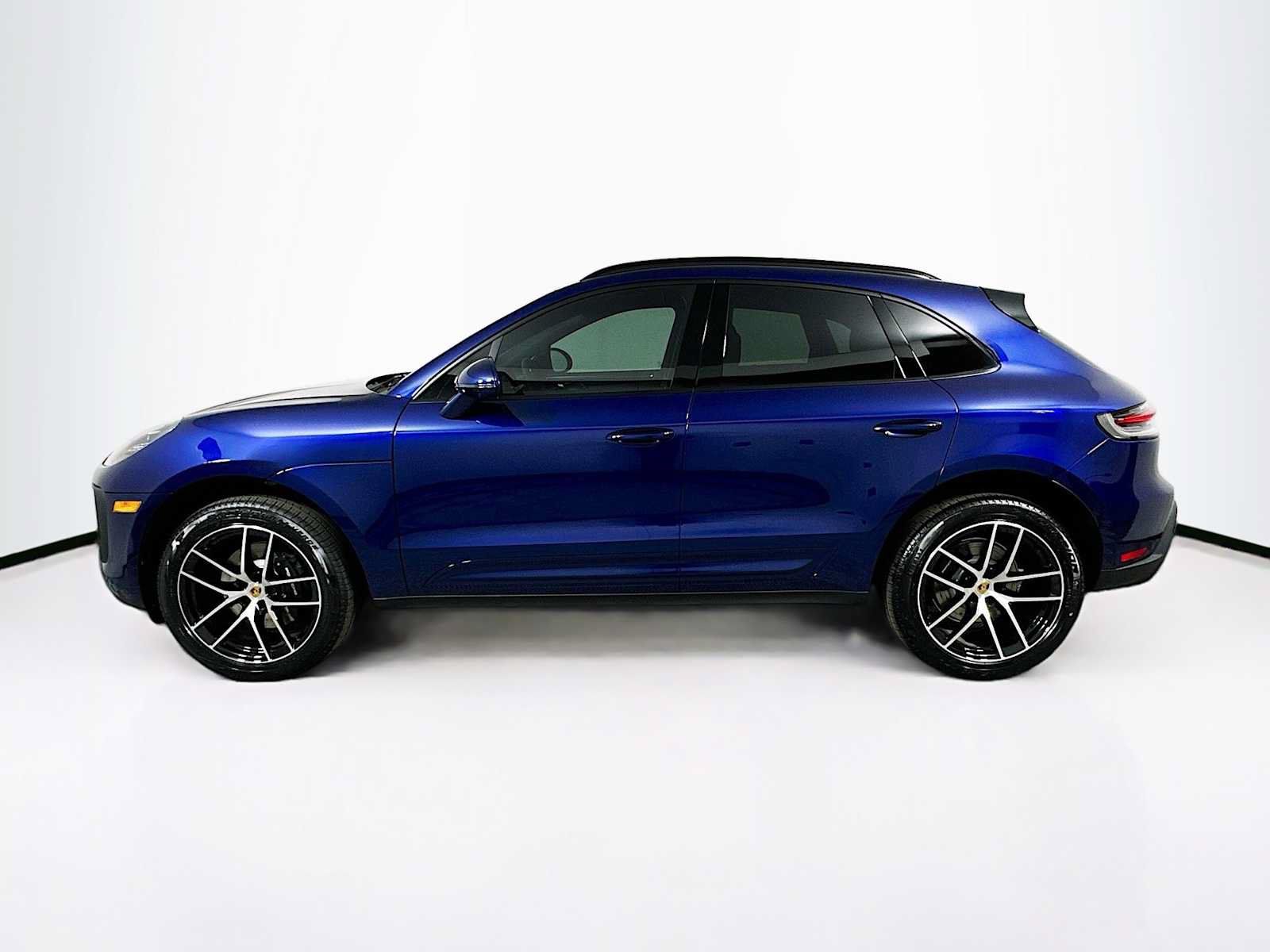 Used 2026 Porsche Macan AWD/4WD image 2