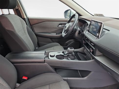 Used 2023 Nissan Rogue SV image 24