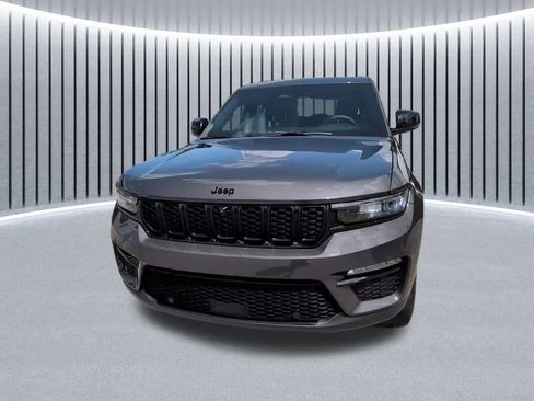 Used 2024 Jeep Grand Cherokee L Altitude AWD/4WD image 2
