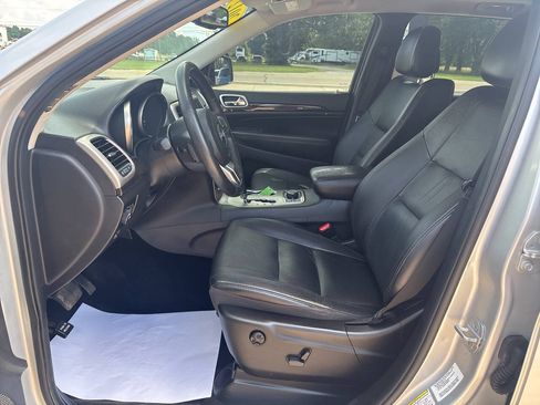 Used 2012 Jeep Grand Cherokee Altitude AWD/4WD image 7