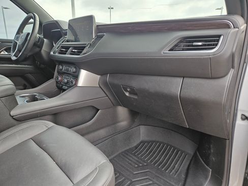 Used 2024 Chevrolet Tahoe Z71 w/ Luxury Package image 28