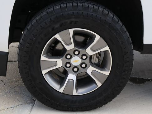 Used 2018 Chevrolet Colorado Z71 AWD/4WD image 31