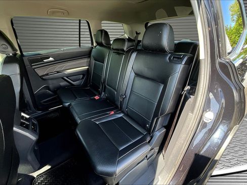 Used 2023 Volkswagen Atlas SE AWD/4WD image 14