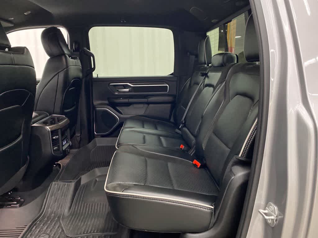 Used 2025 RAM 1500 Laramie w/ Sport Appearance Package AWD/4WD image 16