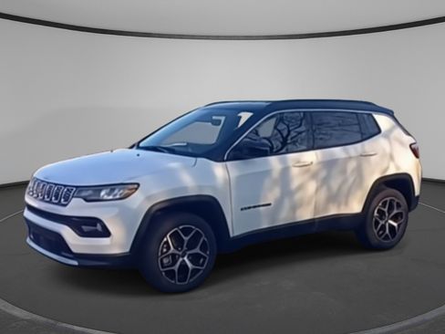 Used 2025 Jeep Compass Limited image 4