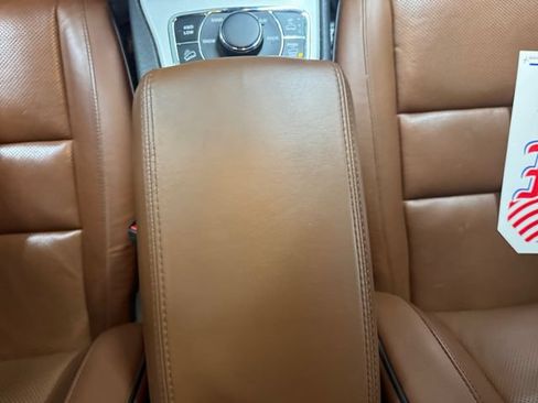 Used 2019 Jeep Grand Cherokee Summit AWD/4WD image 16