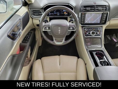 Used 2017 Lincoln Continental Select w/ Climate Package AWD/4WD image 25