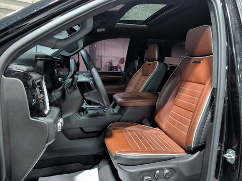 Used 2024 GMC Sierra 2500 Denali Ultimate image 8