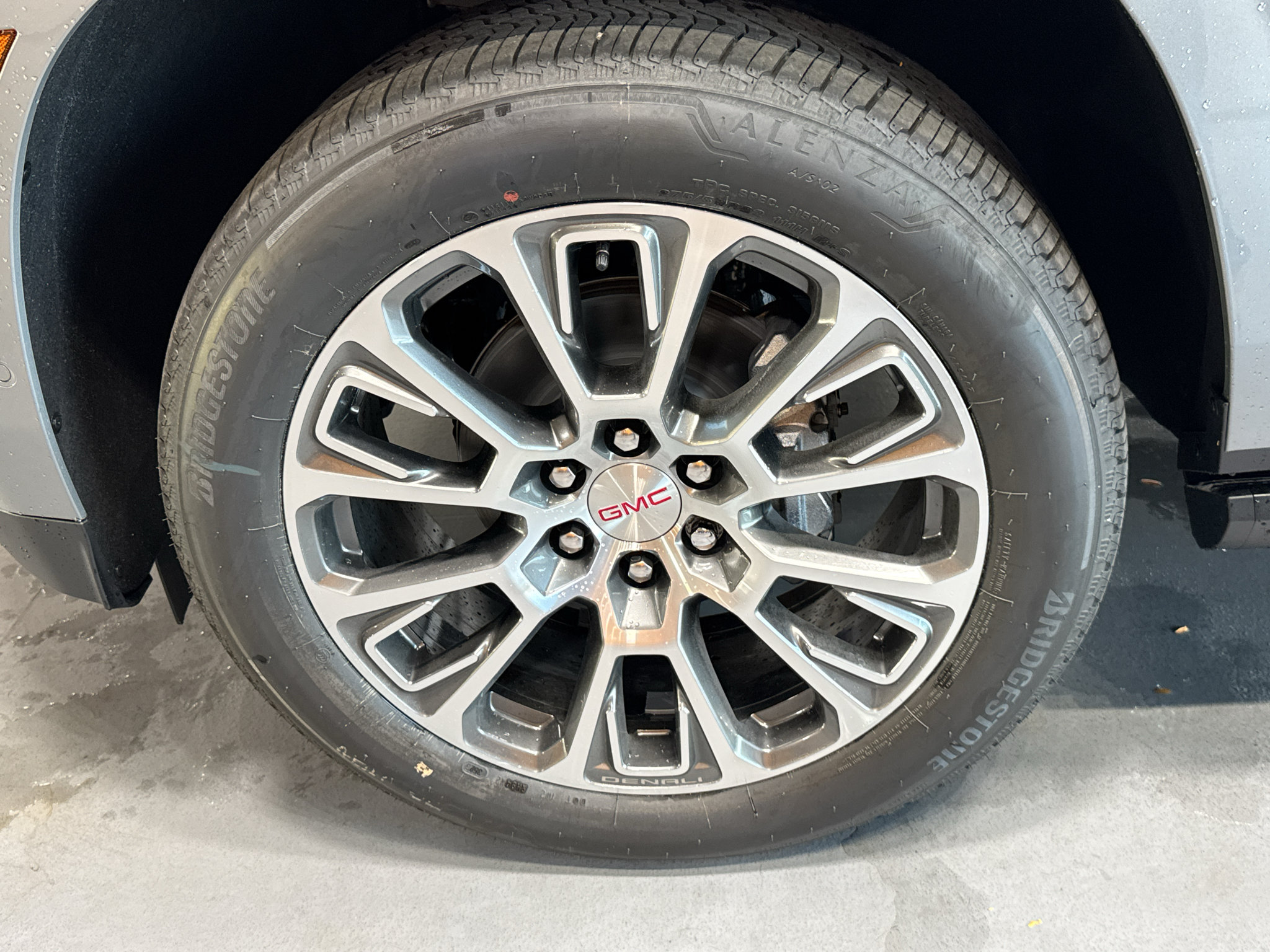 New 2027 GMC Yukon Denali w/ Denali Reserve Package AWD/4WD image 9