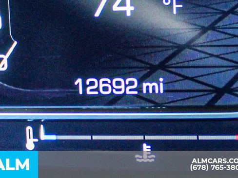 Used 2024 GMC Yukon Denali image 43