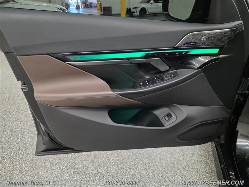 Used 2024 BMW i5 eDrive40i w/ M Sport Package RWD image 20