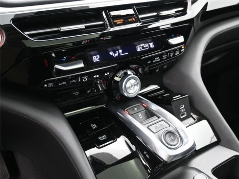 Certified 2024 Acura MDX SH-AWD w/Tech image 4