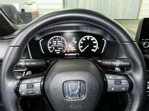 Used 2025 Honda Civic Sport image 9