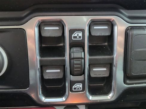 Certified 2022 Jeep Gladiator Rubicon image 17