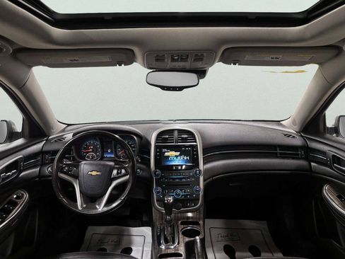 Used 2015 Chevrolet Malibu LTZ FWD image 21