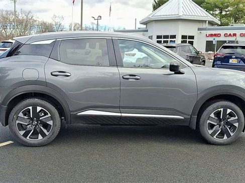 Used 2026 Nissan Kicks SV w/ SV Premium Package image 9