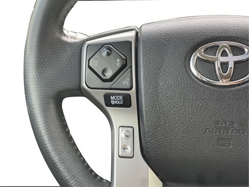 Used 2021 Toyota 4Runner SR5 Premium w/ Moonroof Package RWD image 17