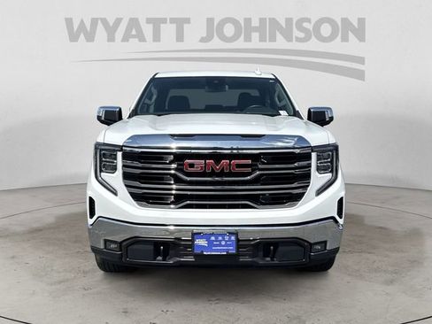 Used 2025 GMC Sierra 1500 SLT AWD/4WD image 8