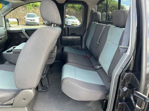 Used 2005 Nissan Titan XE w/ (W02) Preferred Pkg AWD/4WD image 14