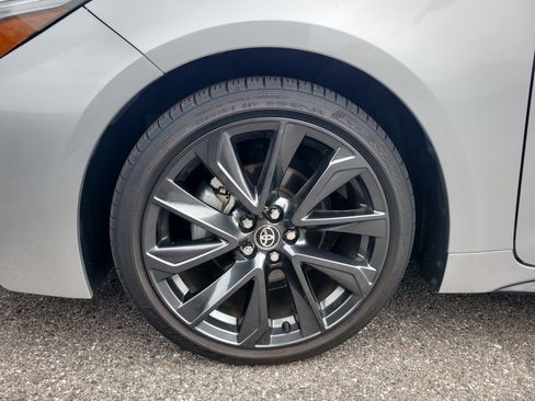 Used 2025 Toyota Corolla SE FWD image 9