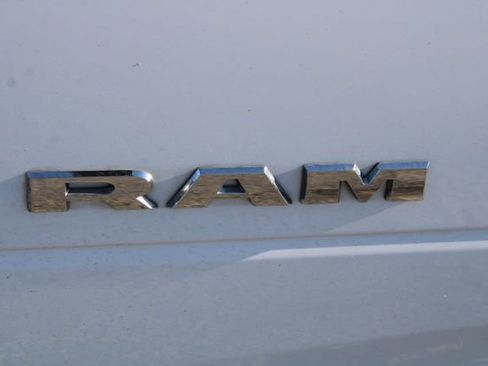 Used 2023 RAM 2500 Big Horn w/ Level 1 Equipment Group AWD/4WD image 8