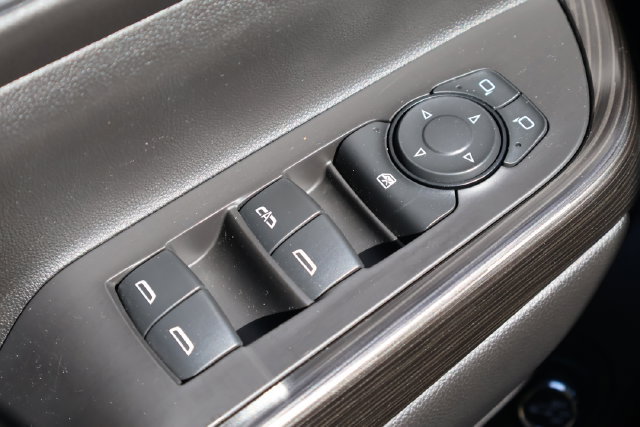 Used 2019 GMC Acadia SLT w/ Black Edition AWD/4WD image 17