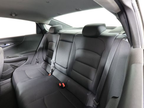 Used 2016 Chevrolet Malibu LT FWD image 15