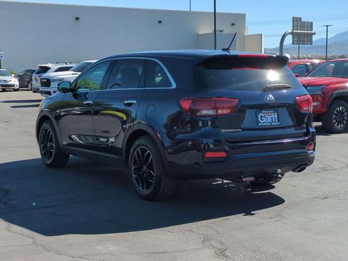 Used 2020 Kia Sorento AWD V6 image 8